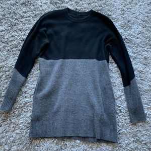 Lululemon black/grey sweater
